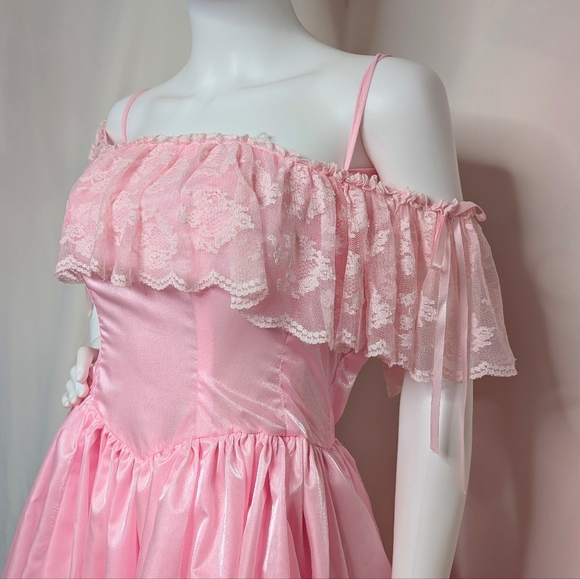 Vintage 70s Pink Iridescent Taffeta & Lace Off Shoulder Ball Gown Fairy Princess - Picture 6 of 14